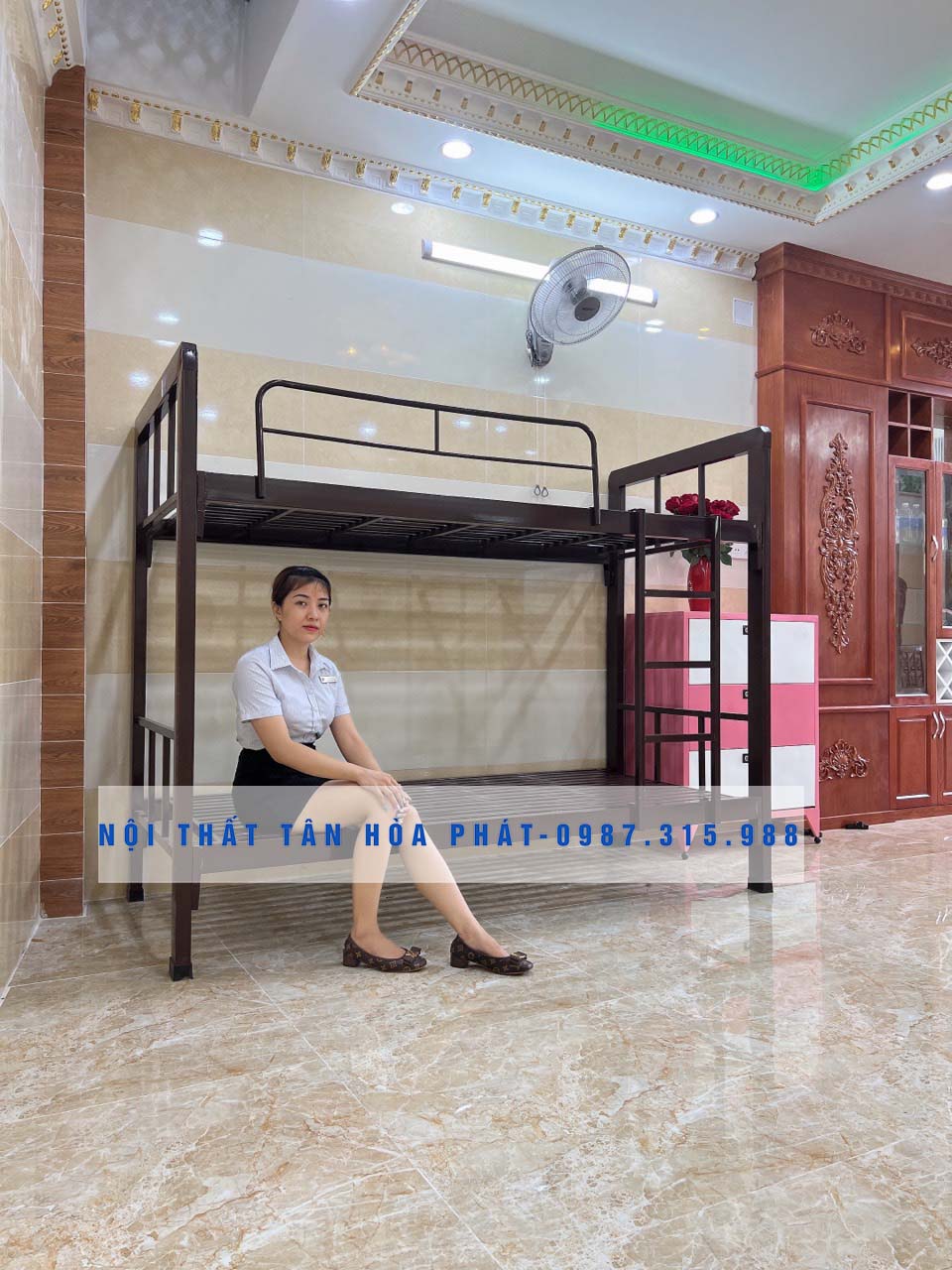 Giường sắt hộp vuông hai tầng màu nâu giả gỗ kích thước 1mx1m cao cấp sơn tĩnh điện