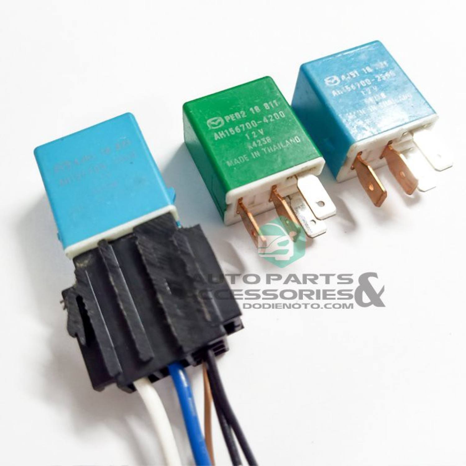 Relay denso mazda 4 chân