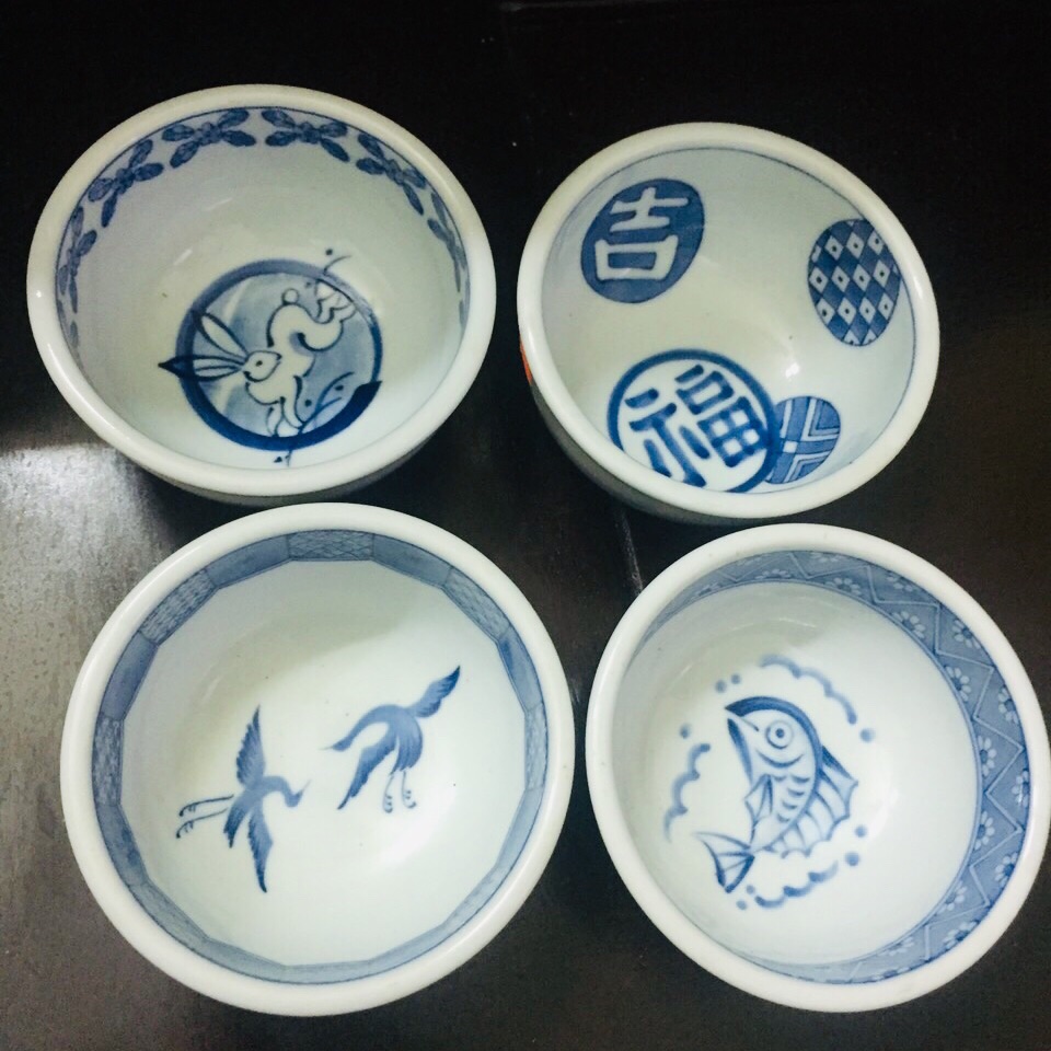 Bộ chén cơm xưa