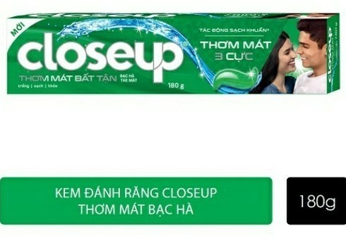 Kem đánh răng closeup bạc hà the mát 180g