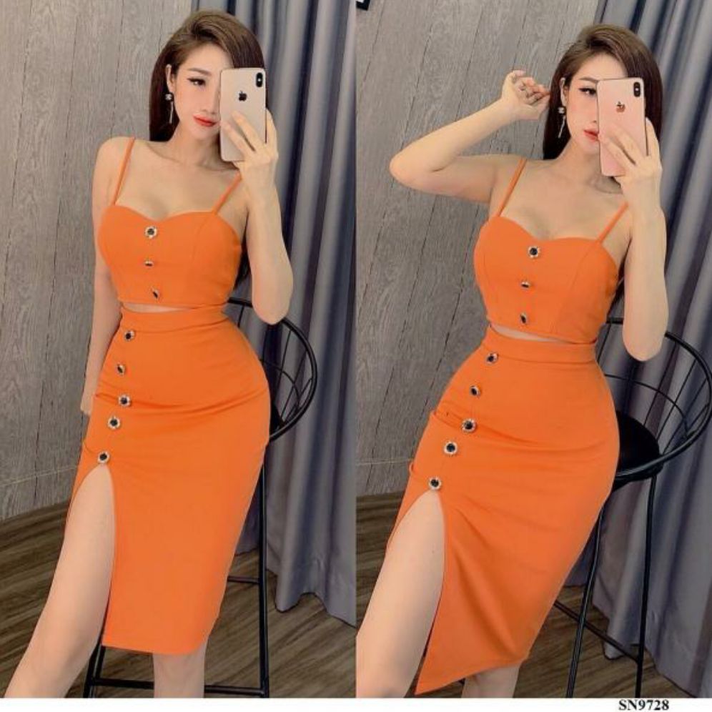 Sét áo 2 dây xẻ tà đính nút sexy