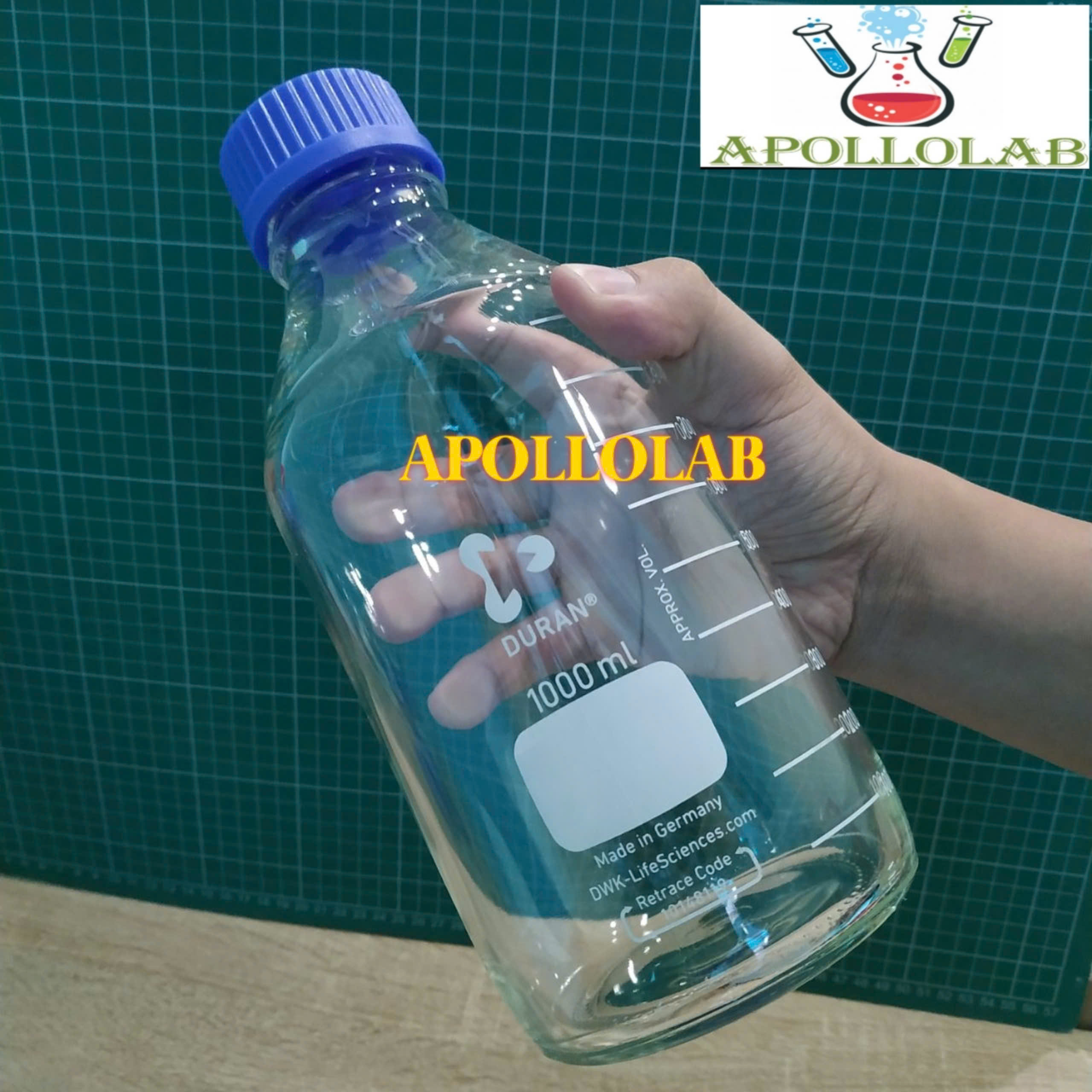 Chai trung tính thủy tinh chịu nhiệt 121 độ C hấp tiệt trùng nắp vặn xanh 1 Lít