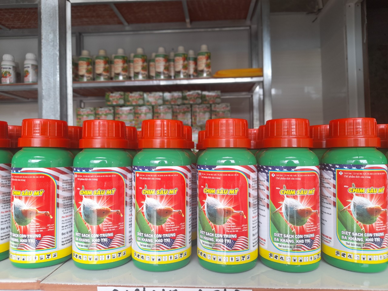 Chế phẩm diệt côn trùng hiệu Chim sâu Mỹ 360SC