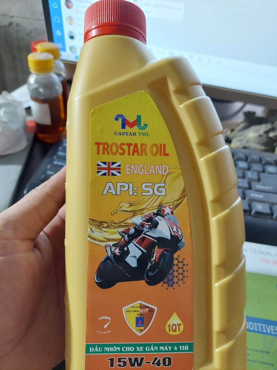 Dầu nhớt xe máy 4 thì trostar 4t sg 15w40_chai cao 1qt
