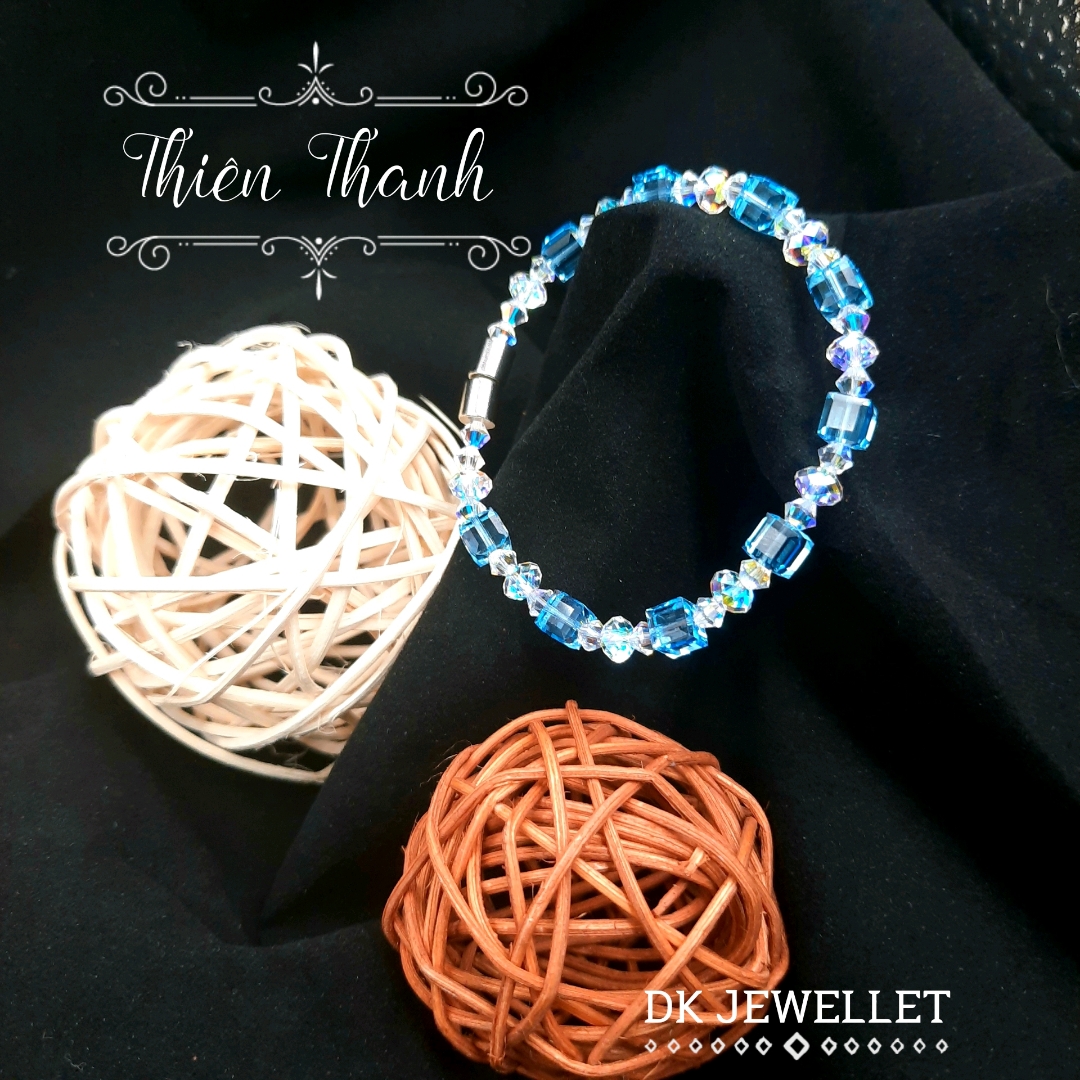 Vòng tay pha lê Swarovski Thiên Thanh sang trọng