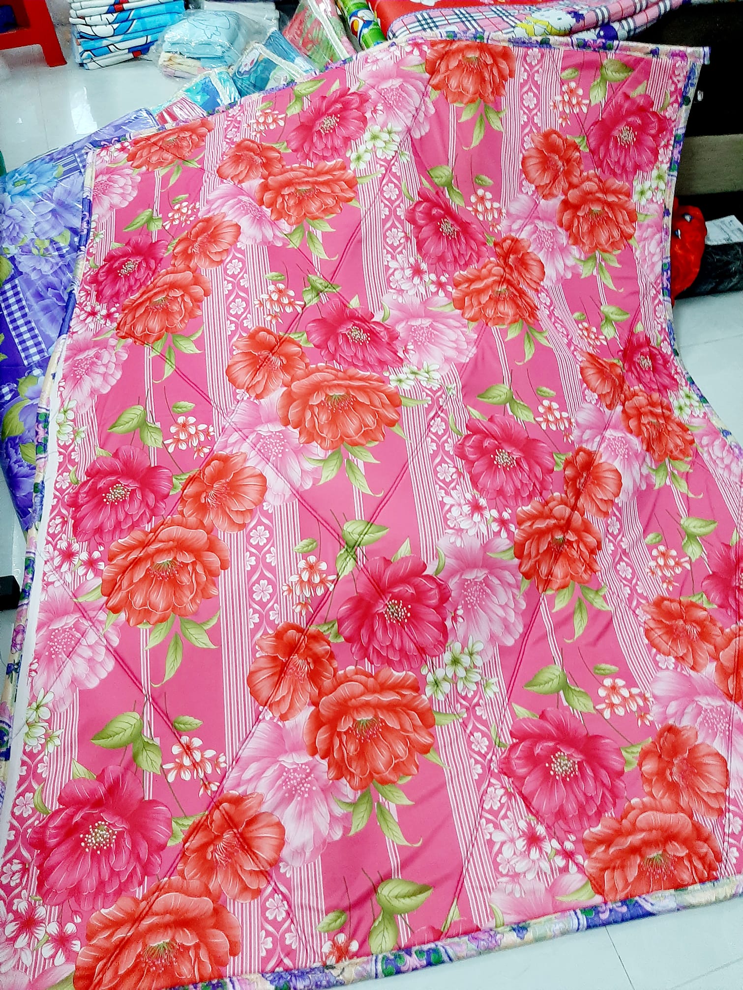 Nệm Chần Bông Trải Sàn cao cấp Kích Thước 1m6 x 2m