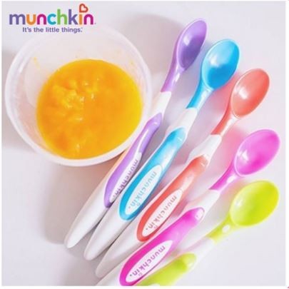 Thìa mềm ăn dặm munchkin