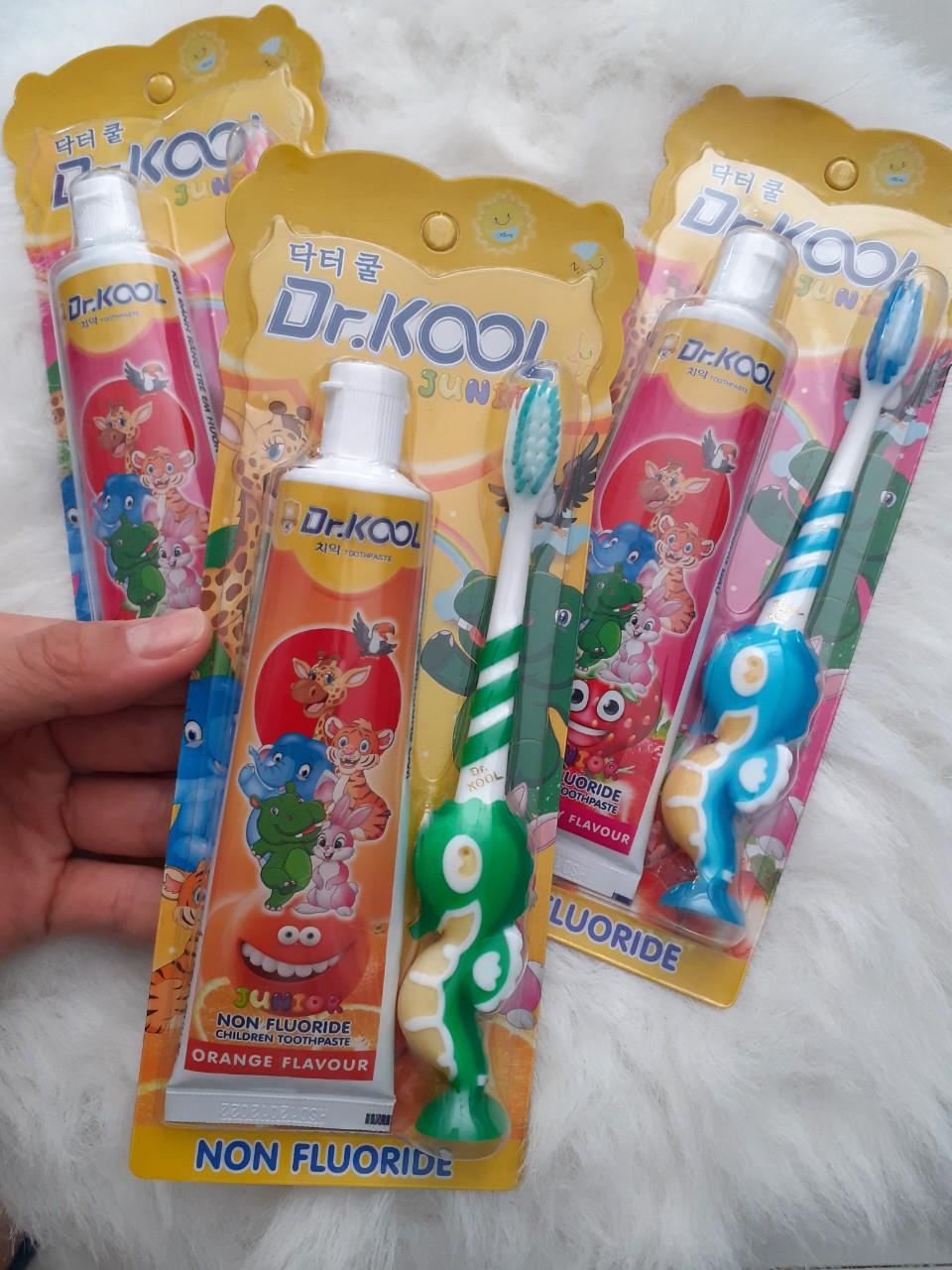Combo bàn chải cá ngựa dr. kool + kem đánh răng dr. kool