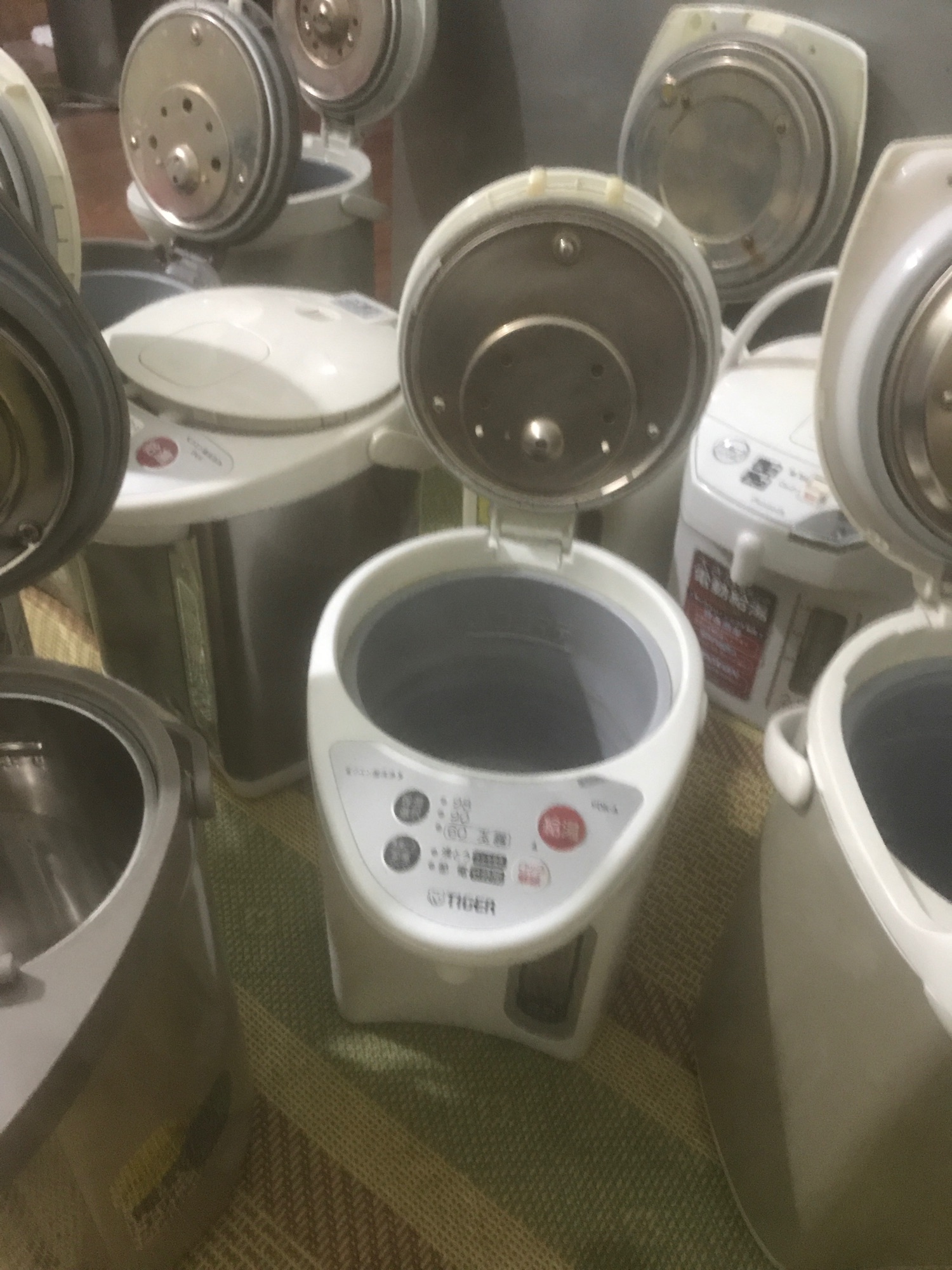 Bình thủy nội địa Nhật 100v