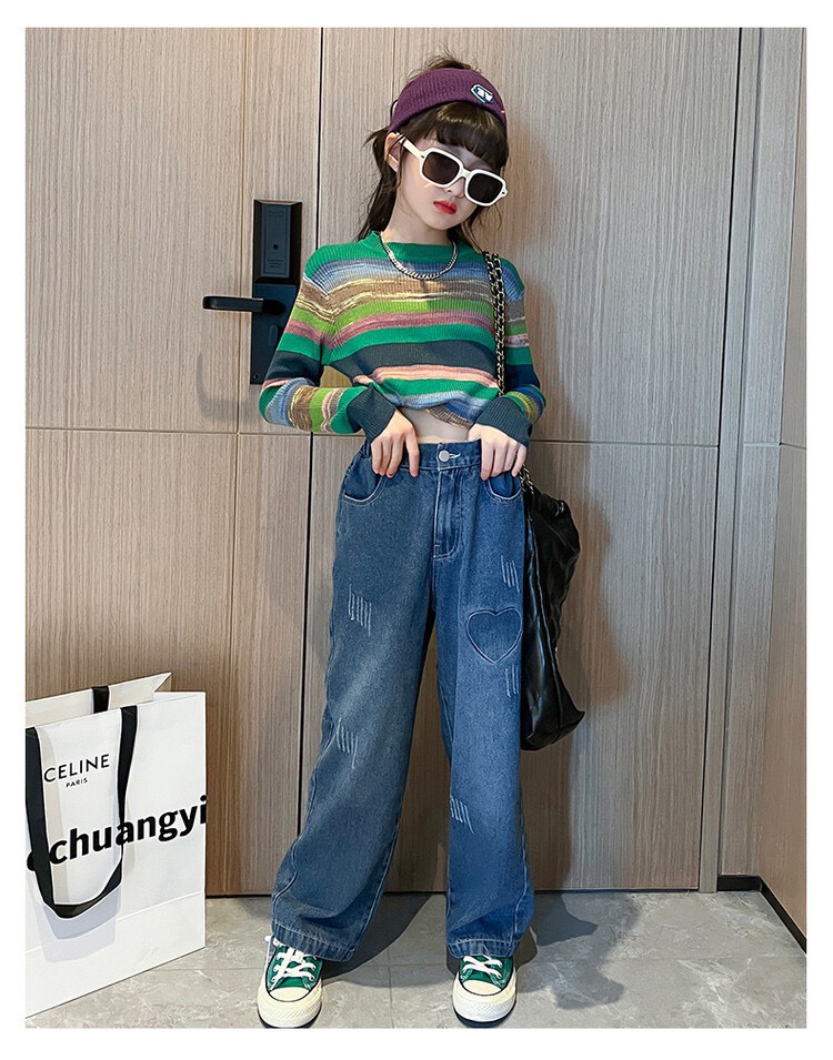 Quần jean ống rộng Xước cho bé gái, Quần dáng suông cho bé gái hình Trái Tim dễ thương từ 18 - 50kg