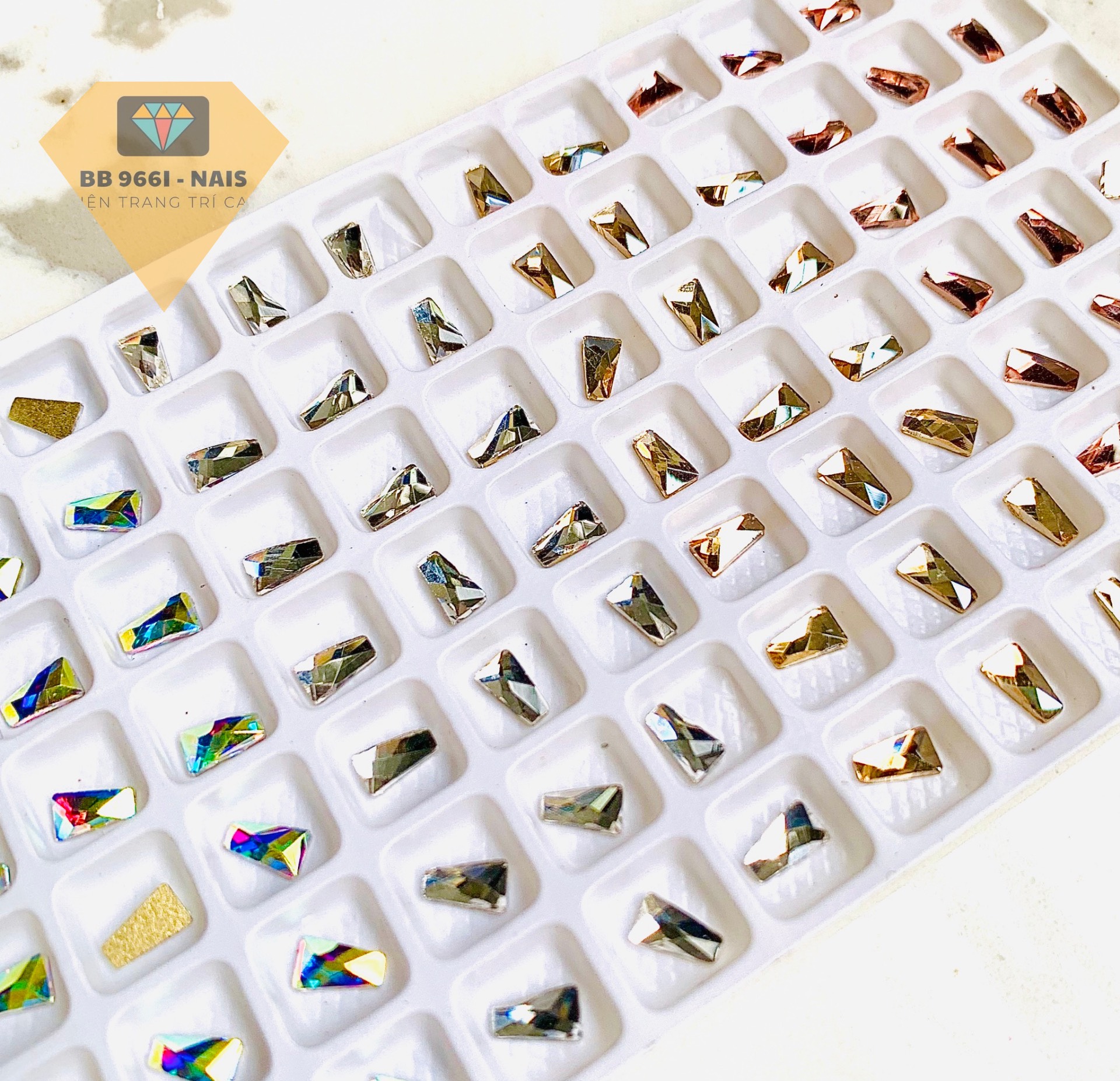 20 viên đá khối chữ nhật xéo trang trí móng nail