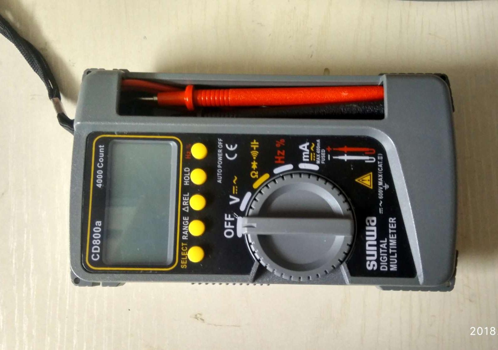 Đồng hồ vạn năng CD800A