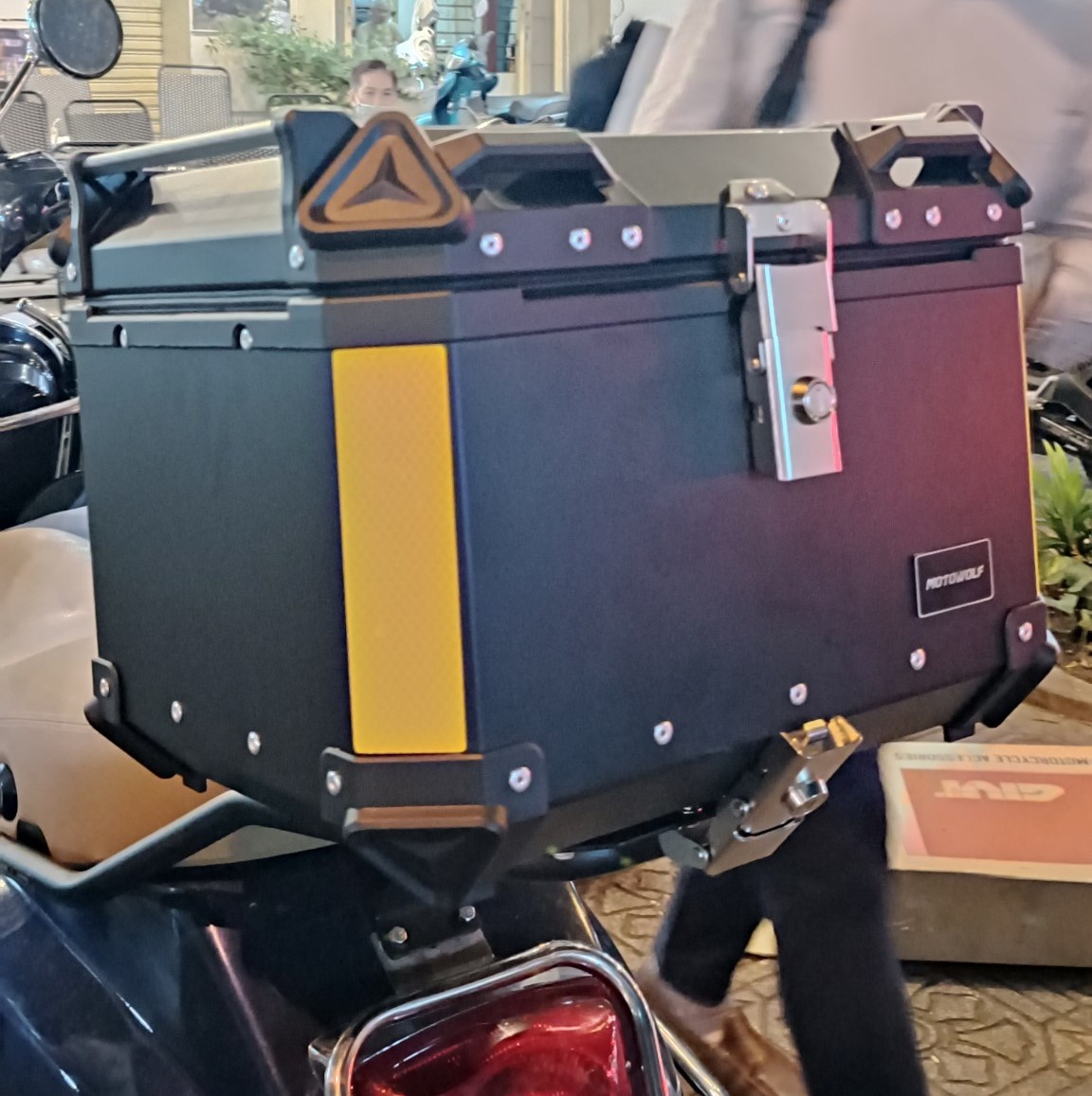 Thùng nhôm xe máy motowolf chính hãng - 35 / 45 lít