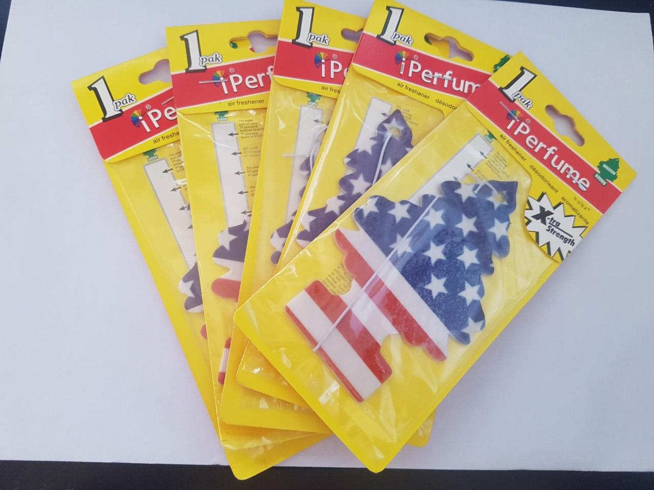 [HCM]CÂY THÔNG THƠM TREO TRONG XE Ô TÔ-Mùi Vani-Bô 6 miếng