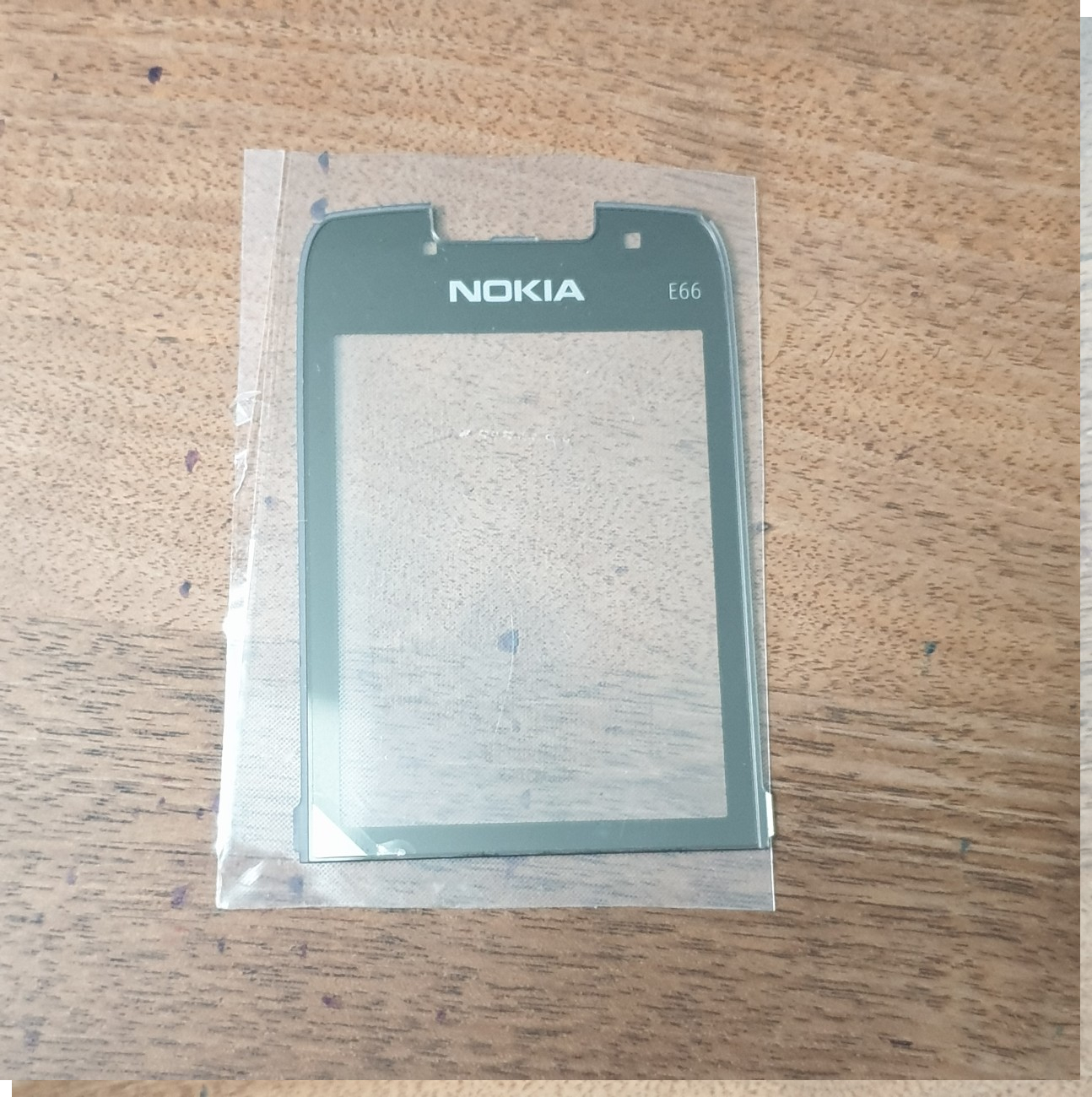 Mặt kính nokia e66
