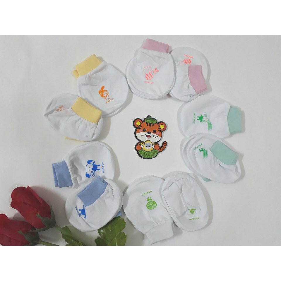 Combo 2 set bao tay bao chân bo trắng Mintuu
