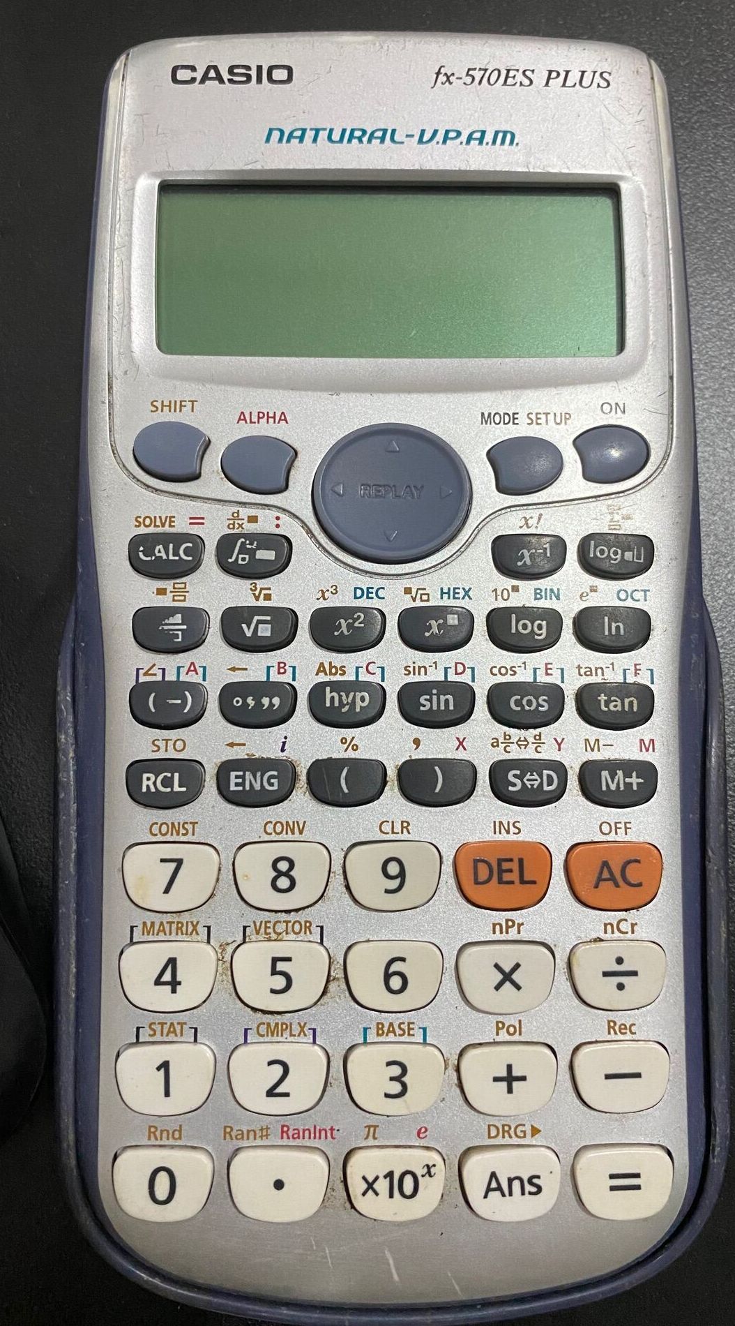 Máy tính Casio 570es plus chính hãng