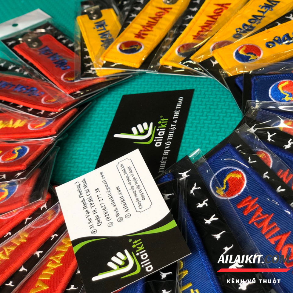 Thần Thánh Móc khóa Vải VVN Lưu niệm Vovinam