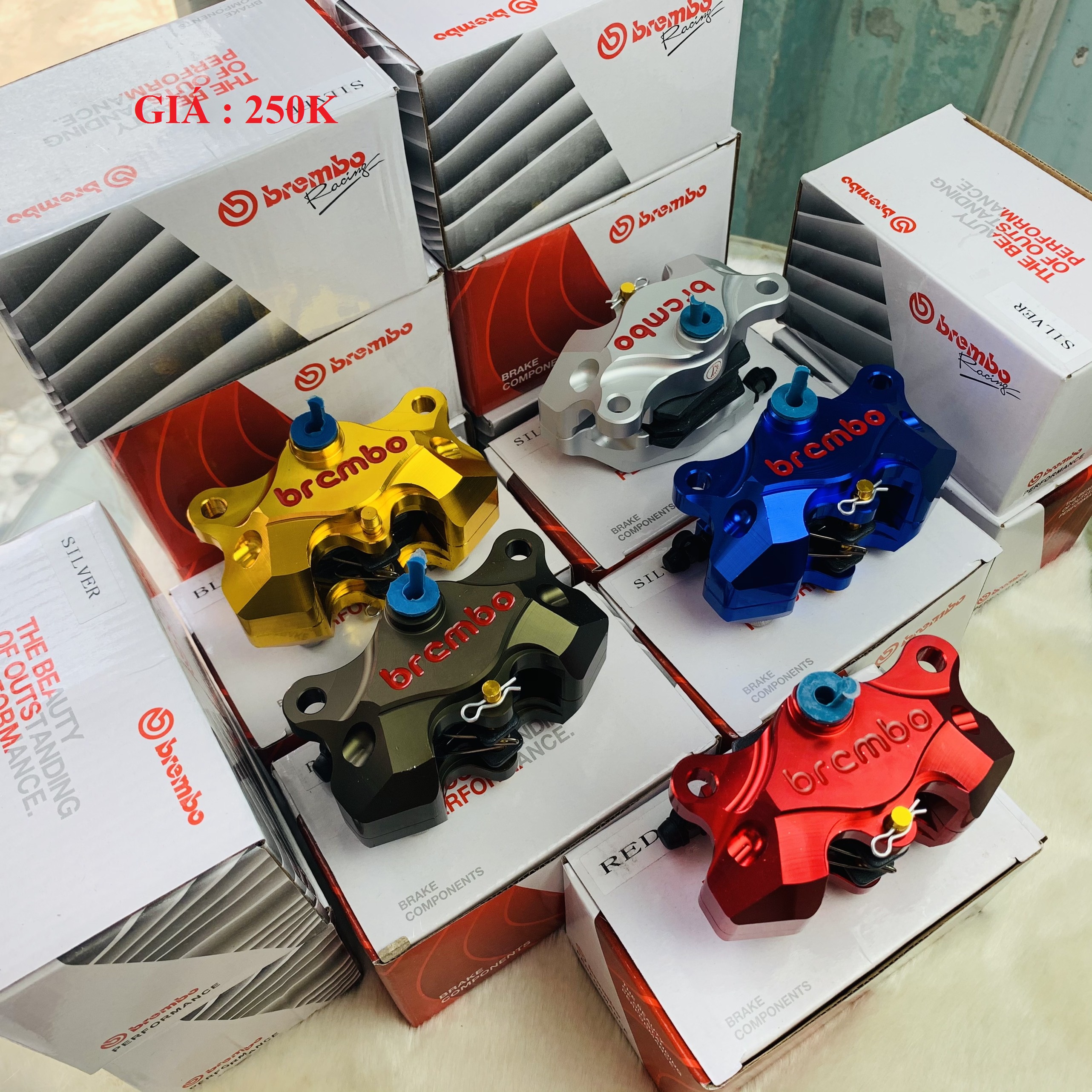 Heo dầu trước brembo 2 pic đối xứng, sản phẩm có bh 3 tháng sử dụng, gắn cho tất cả các dòng xe máy