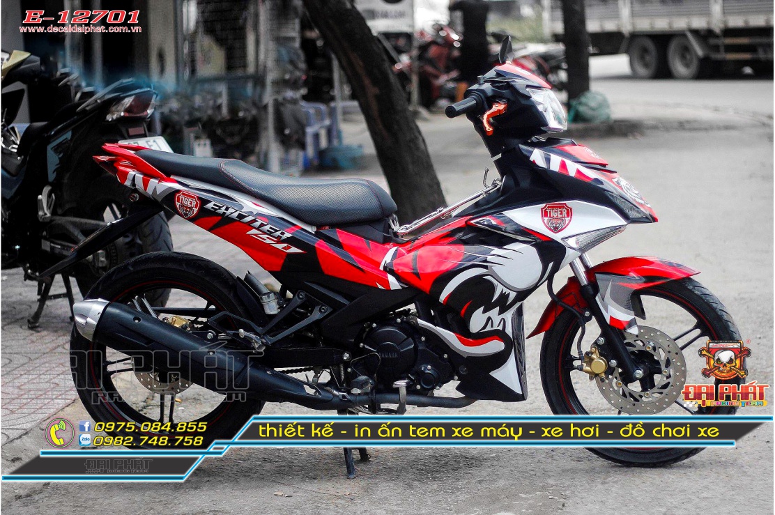Tem trùm xe exciter 150 tiger đỏ đen trắng