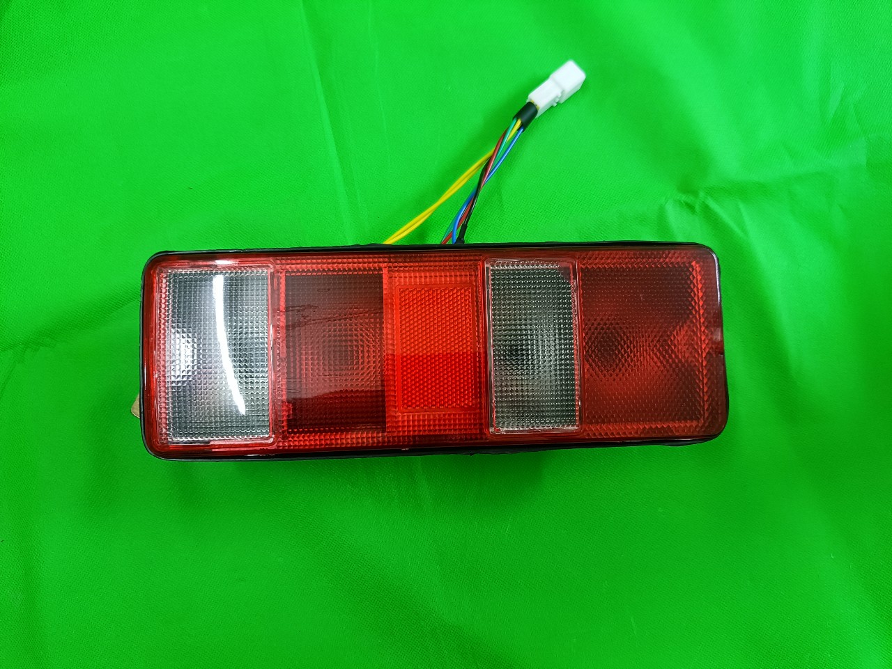 Đèn hậu xe teraco t100 ,sym t880 ,veam star tải thùng ,dongben t20 srm