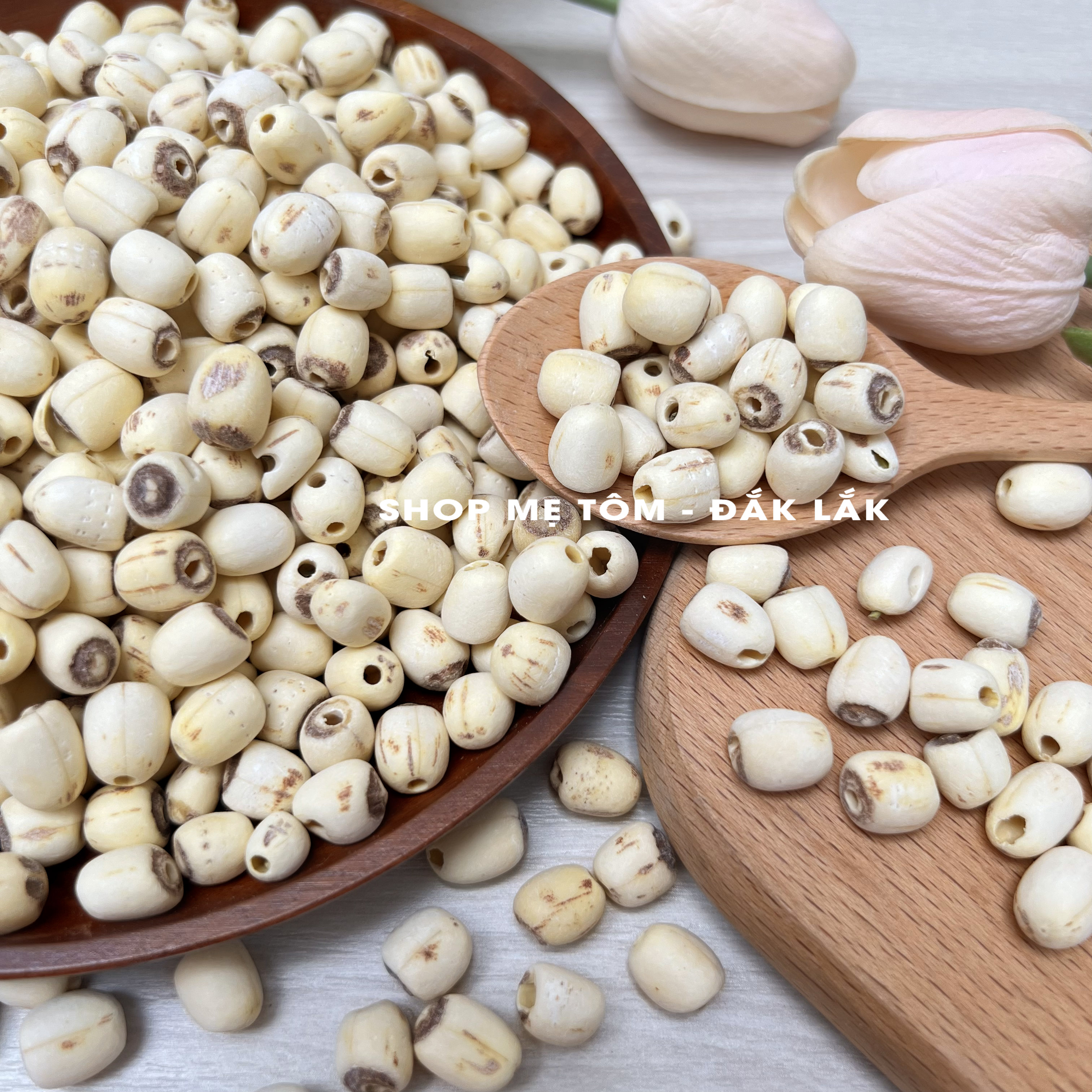 Hạt sen khô shop mẹ tôm dùng nấu chè, làm sữa hạt
