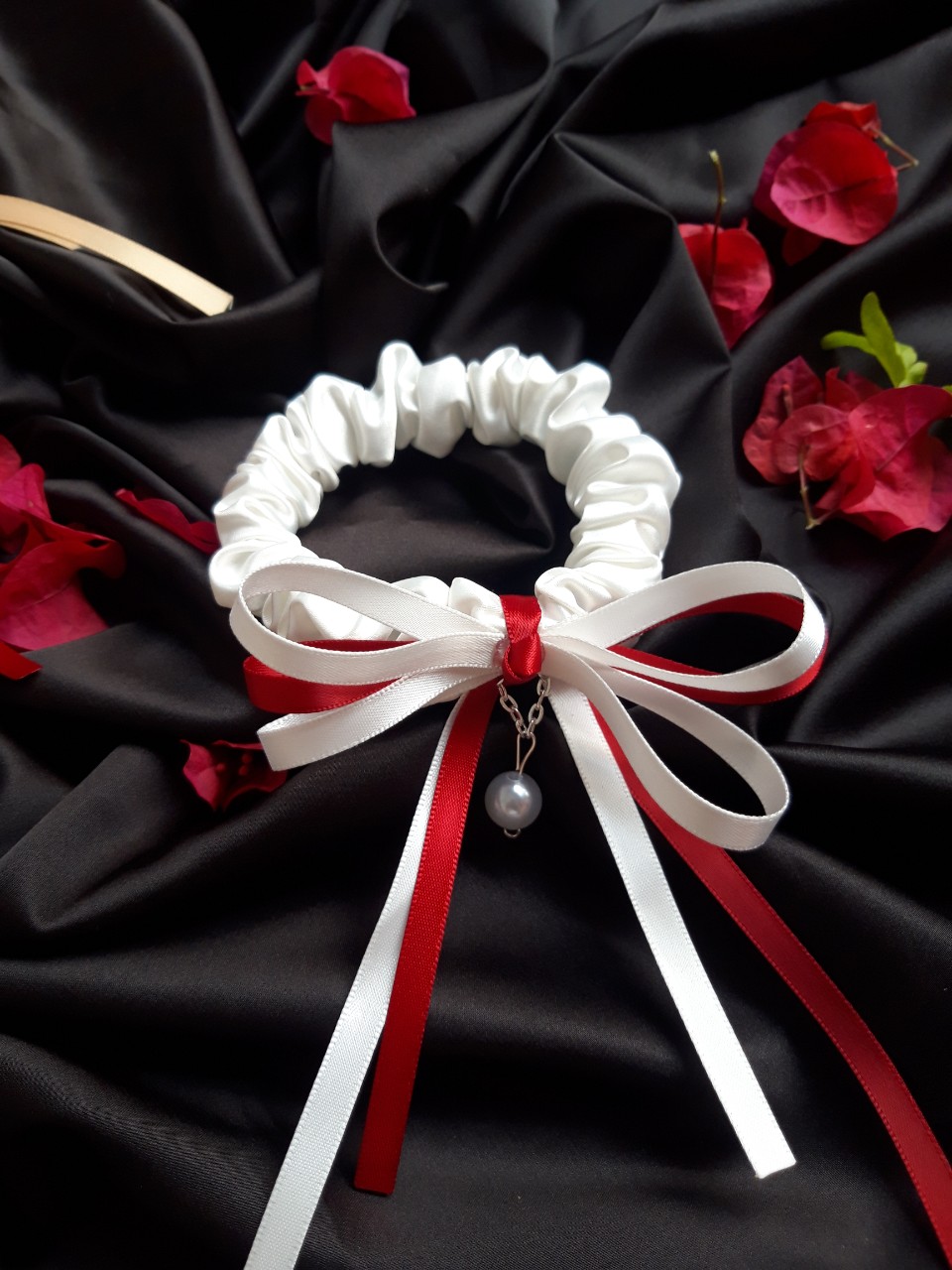 Cột Nơ Scrunchies cá tính.