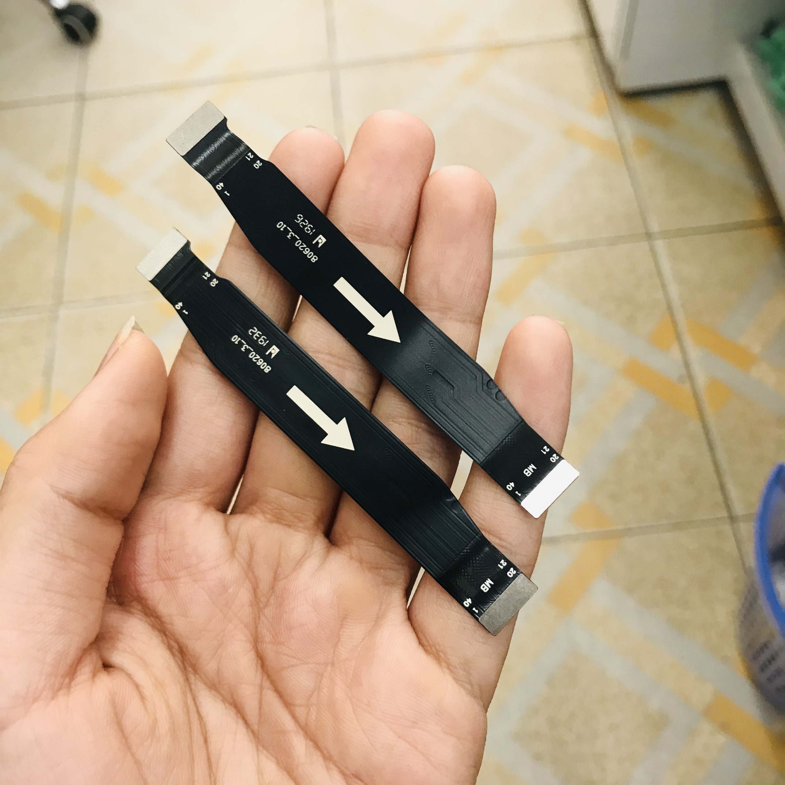 Cáp nối từ bo sạc lên main Vsmart Live V620A hàng zin bóc máy