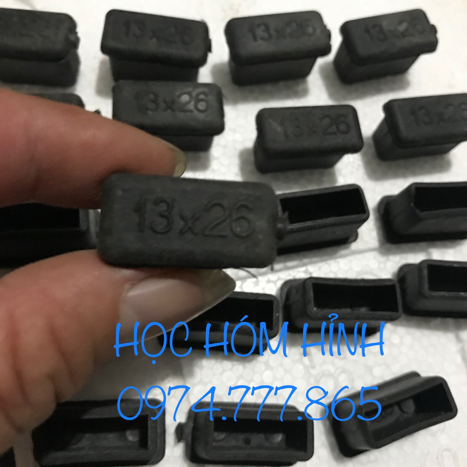 Combo 20 Bịt Nhựa trong sắt hộp 13x26