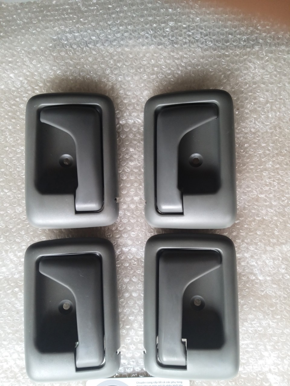 Tay mở cửa bên trong Suzuki Wagon R+ 2001-2007 và các dòng xe tương ứng khác Giá 1 cái