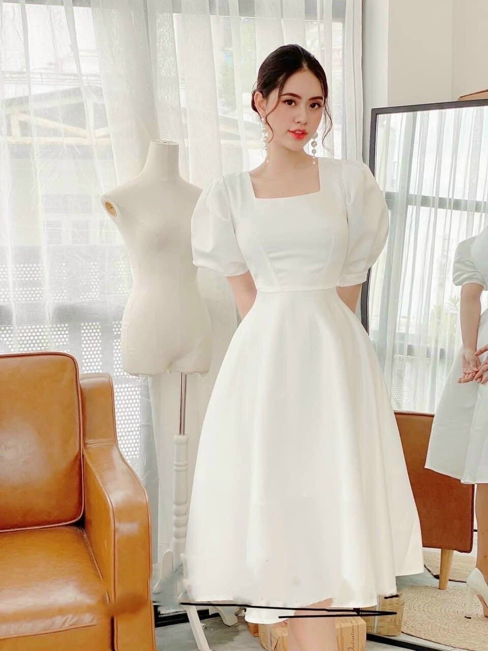 Đầm trắng cổ vuông basic form dài