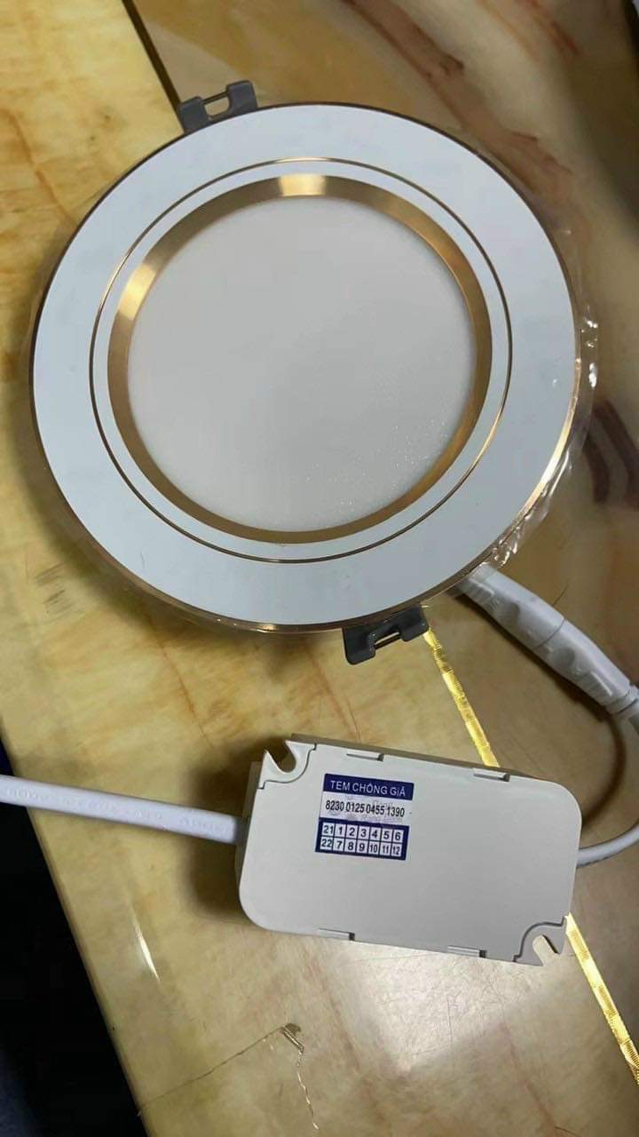 Xả kho 3 ngày_đèn âm trần rạng đông 7w, 9w, 3 màu,viền vàng
