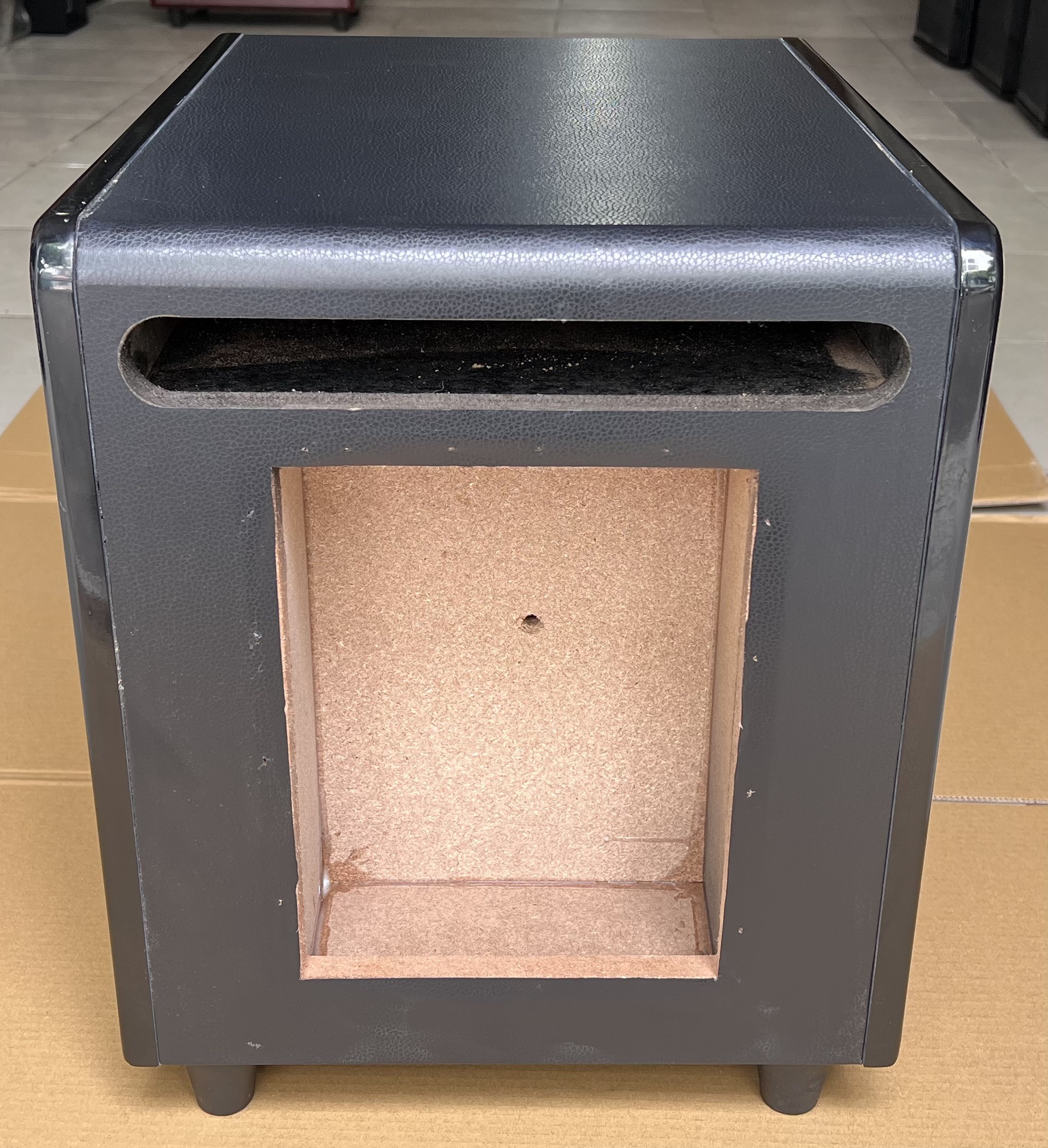 Vỏ thùng loa sub 3 tấc - bass úp đất - Hải Triều -  1 cái