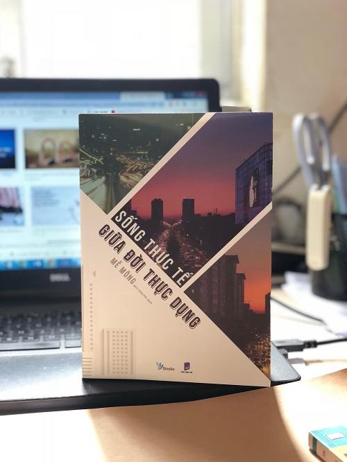 Sống thực tế giữa đời thực dụng