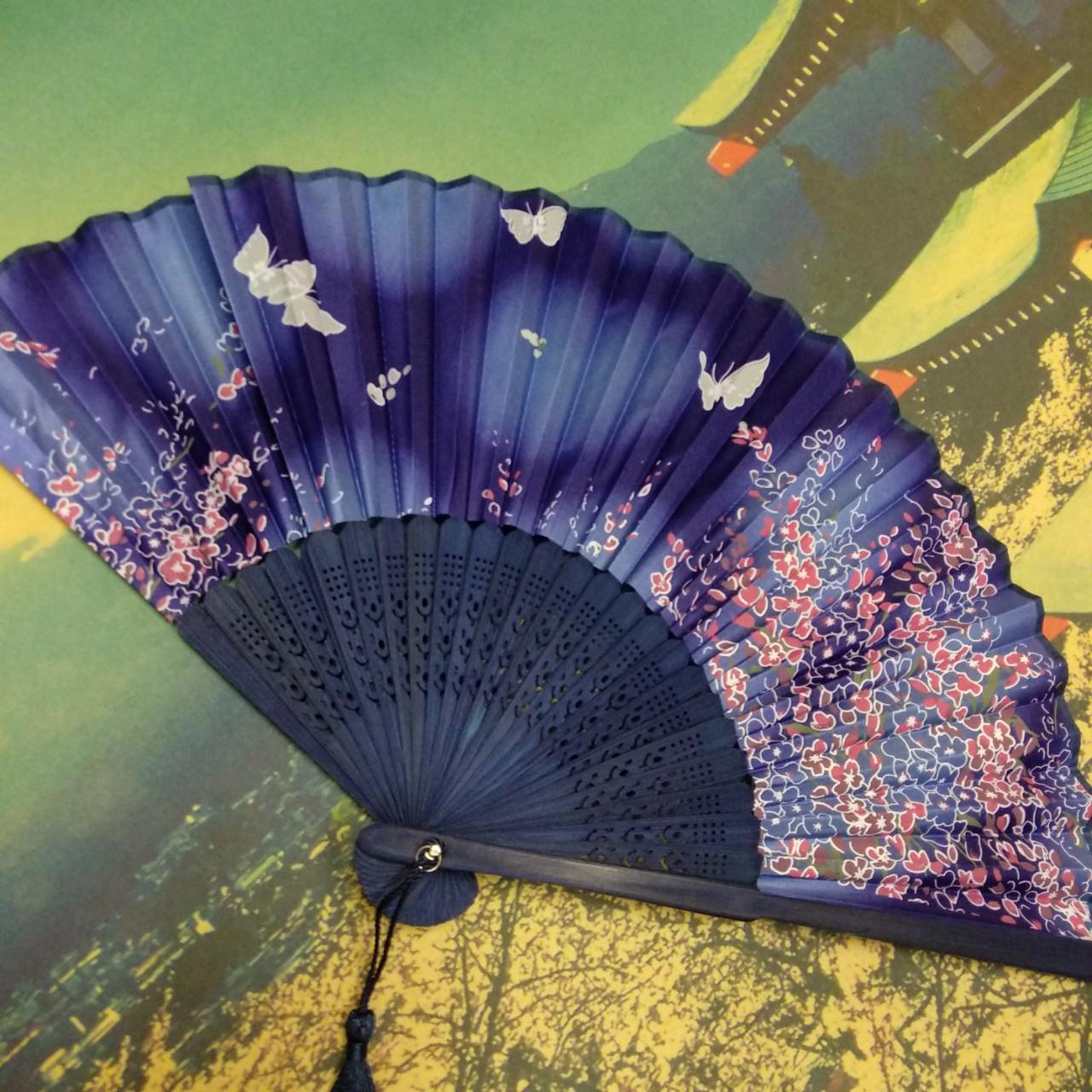 Quạt xếp trang trí