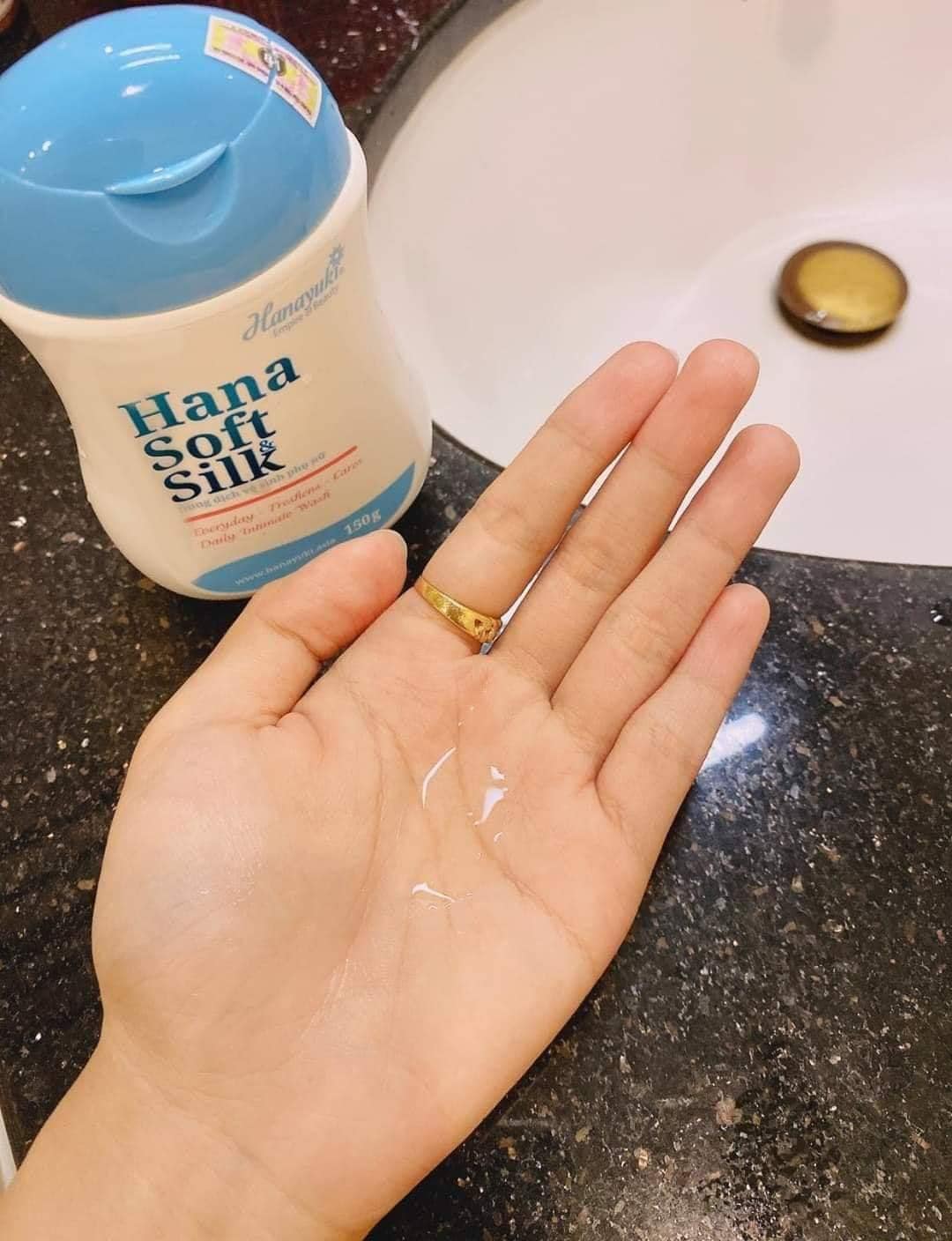 Hanayuki -dung dịch vệ sinh phụ nữ hana soft&silk