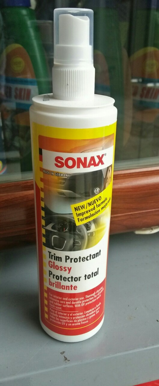 Làm sạch, bảo dưỡng nhựa và cao su Sonax Trim Protectant Glossy 300ml
