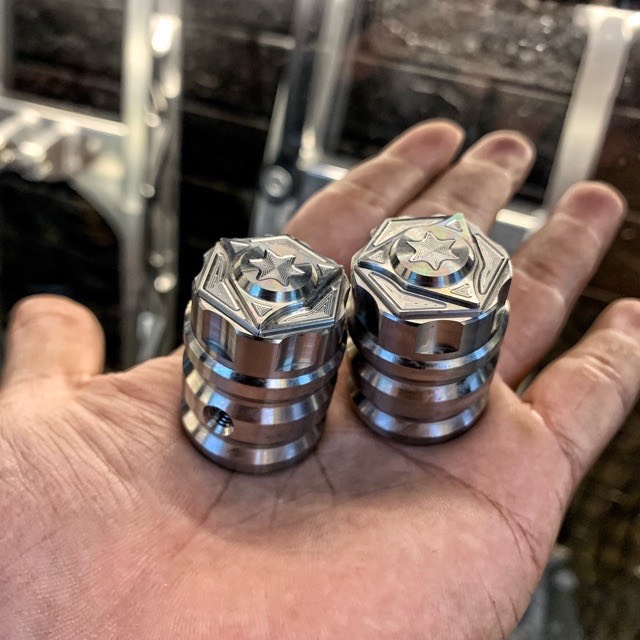 Chụp giò đạp salaya inox 304 mẫu mới cho các dòng xe ya - honda - suzuki