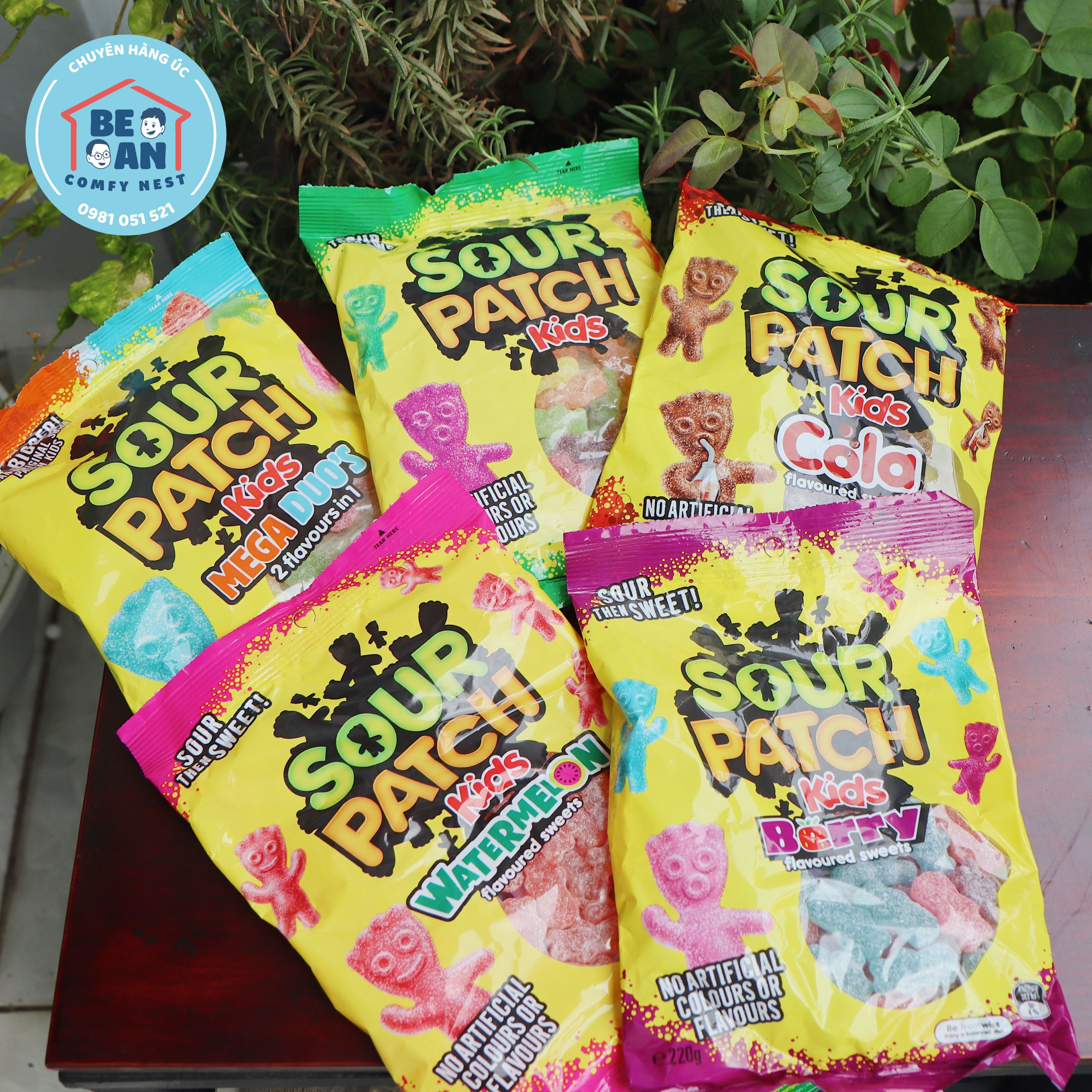 Kẹo dẻo chua ngọt Sour Patch Kids Lollies (nhiều hương vị) - Hàng Úc