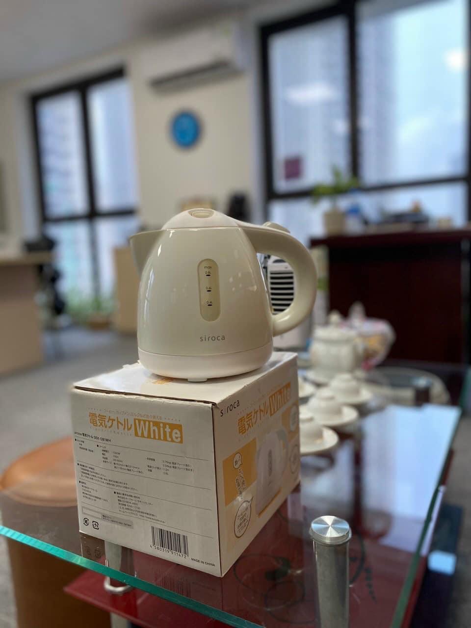 Ấm siêu tốc nhật cao cấp siroca 0,8l dùng điện 100v