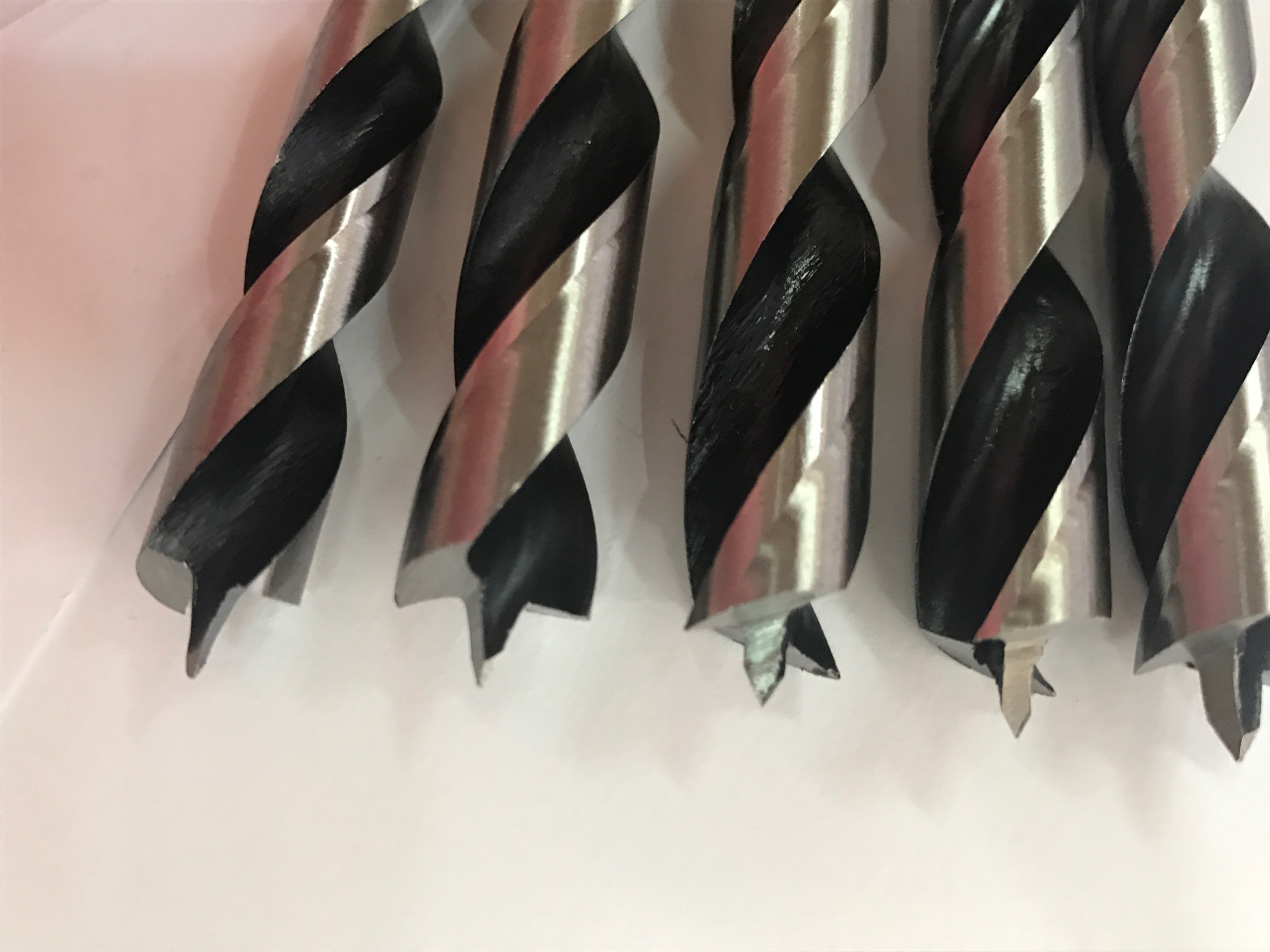 1 Mũi khoan GỖ 8x200mm cao cấp đầu đinh chuôi trụ SENKA siêu bén bền