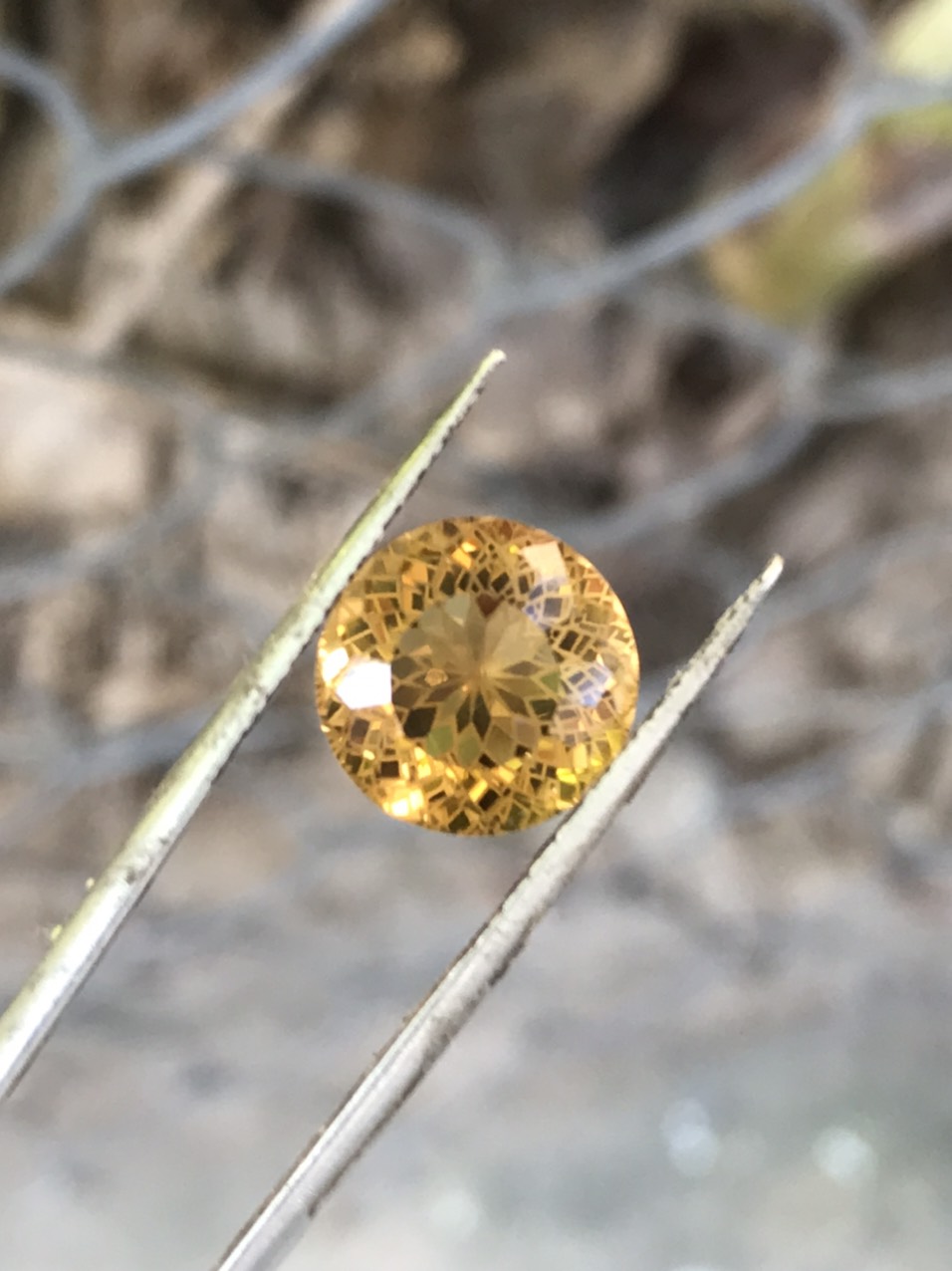 Đá citrine (kt 10 mm) lên mặt dây , nhẫn ….