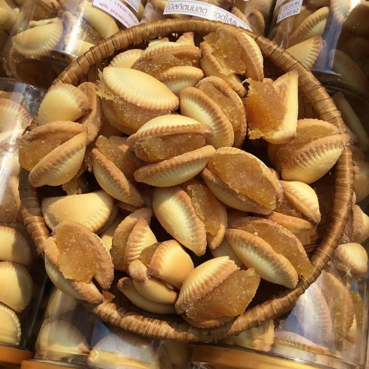 Bánh sò kẹp nhân khóm