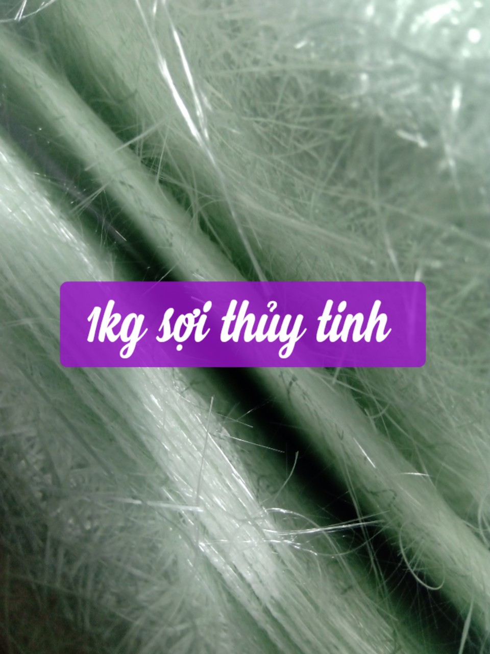 [HCM]Sợi thủy tinh  - Mat 300 - 1kg. (1m2 = 300gram) khổ 104m. Cuộn nặng 30kg.