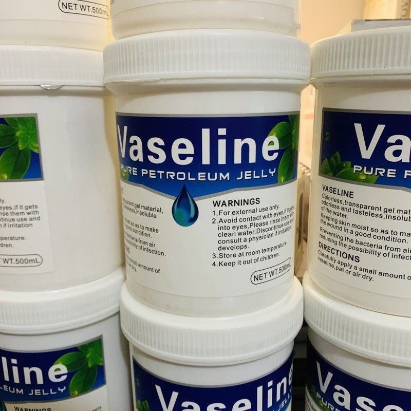 Kem chống nẻ Vaseline Nga  Ba3ennh dạng tuýp 42ml dùng được cho trẻ nhỏ