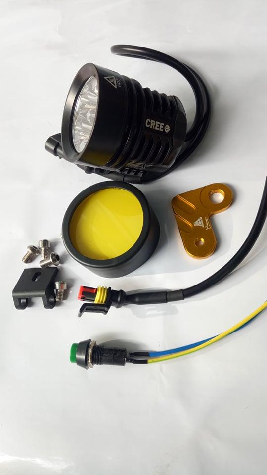 TRợ sáng l4x ,full phụ kiện. tặng bát chân gương .công tắc on/of .chóa nhôm chíp t6 cree.