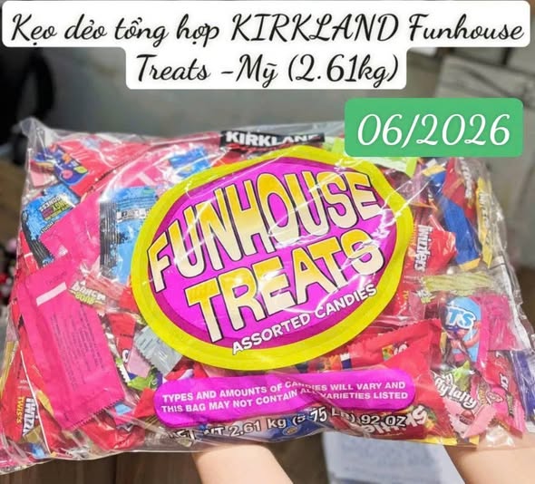 Kẹo tổng hợp Funhouse Treats Assorted Candies túi khổng lồ 2.61kg