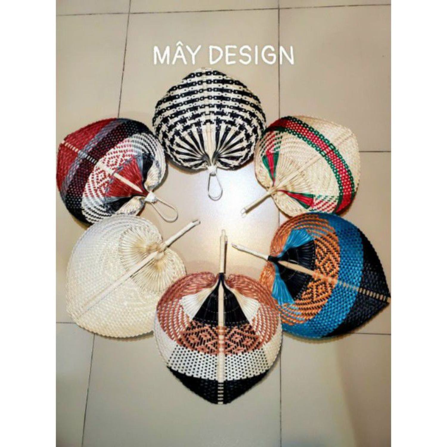 Quạt nan tre trái tim quạt lá đề 30cm lh 0978945425