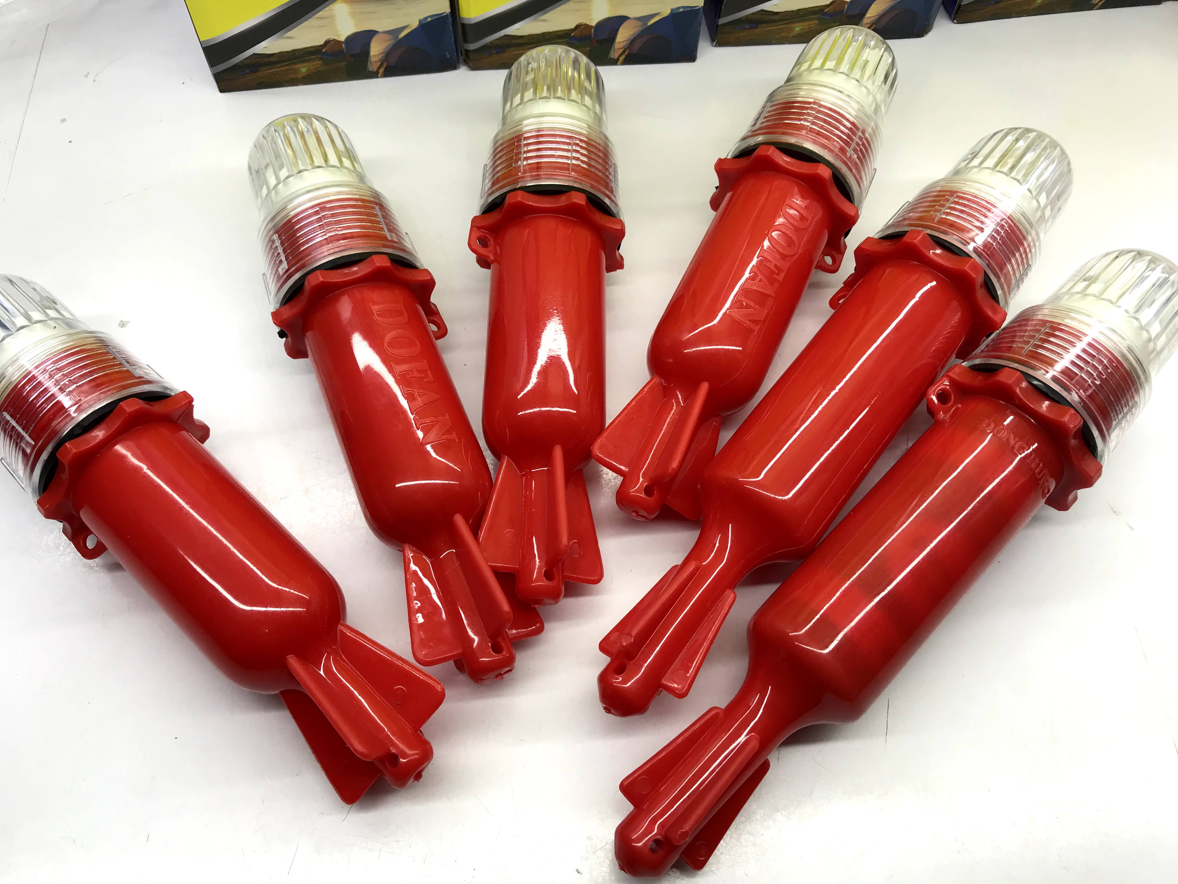 Đèn chớp tàu ghe - Đèn chớp cảnh báo nguy hiểm dùng 2 pin