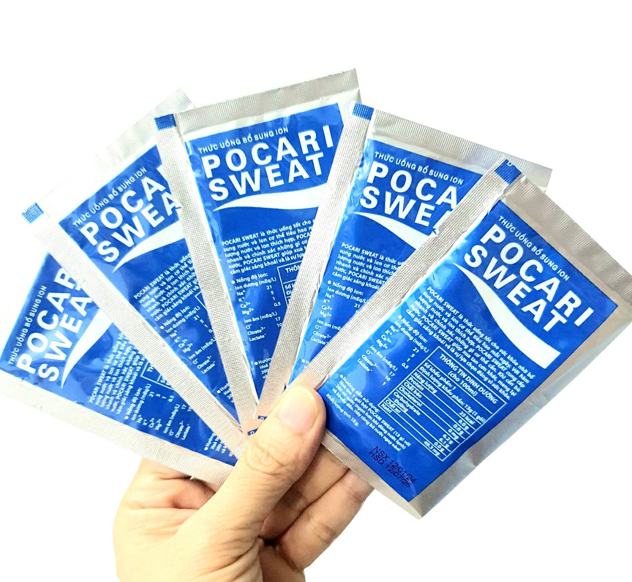 CÓ VIDEO.(Date 1/2026 )1 HỘP có 5 GÓI BỘT POCARI SWEAT BÙ ION, BÙ NƯỚC TỪ NHẬT